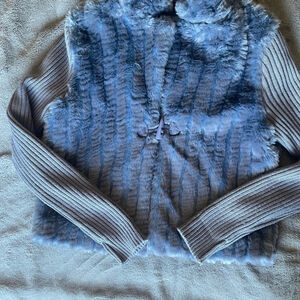 Montanaco Blue Faux Fur and Ribbed Sweater Women’s Size Medium